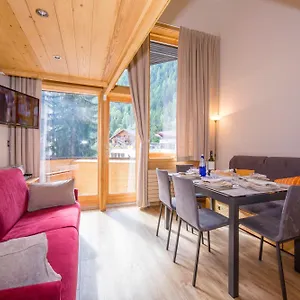 Appartement Résidence Grand Roc - Bruyères 121 - Happy Chamonix